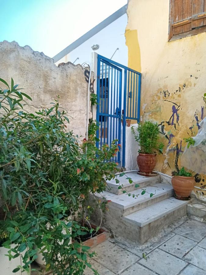 Under The Acropolis, Tiny Room, Big Terrace Athens Luaran gambar